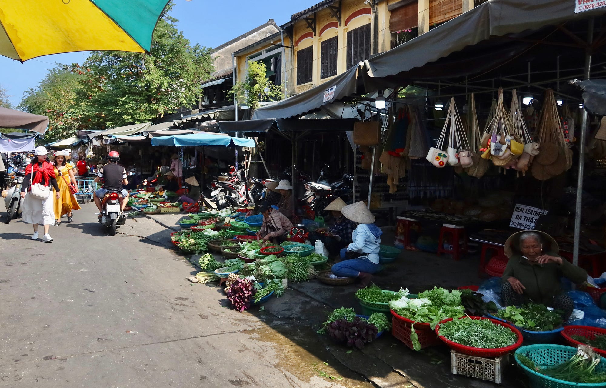 The food and textile markets were sprawling and much bigger than we had anticipated
